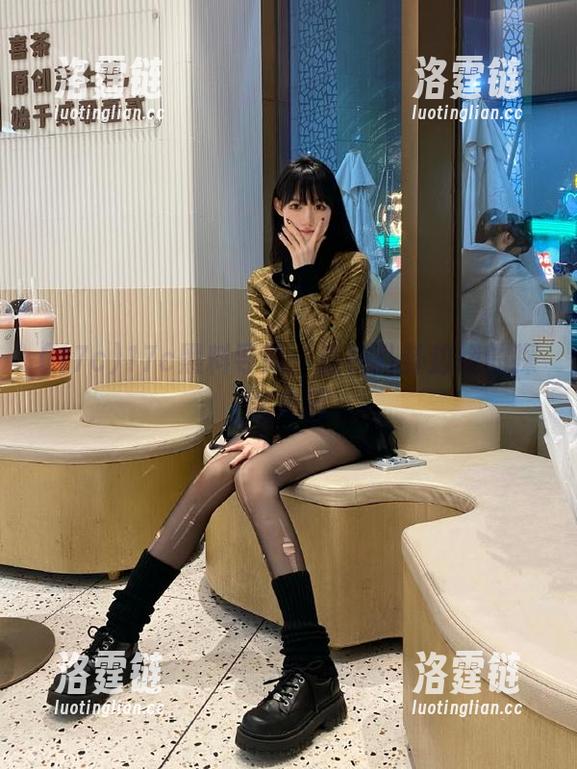 17c黑料导航：走在八卦边缘的探险之旅