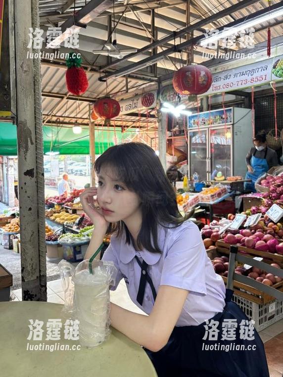 “17吃瓜”新官网发布，有哪些不得不看的八卦瞬间？快来品鉴！