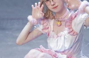 在51cg10里观看瓜，不小心被啃了一口！