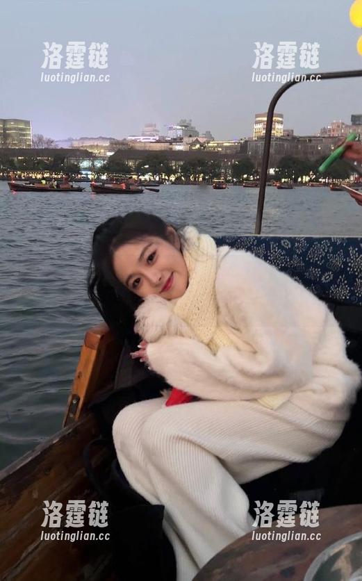 51cg吃瓜网 51cg吃瓜网最新入口,五光十色的八卦园,你的探险之旅开始了!