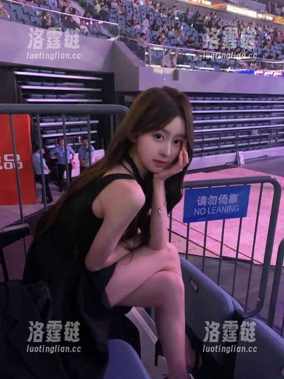 不用出门，51在线吃瓜导航让你坐享当红小生的各种花边新闻！