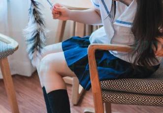 答案在“66吃瓜”app，热度和槽点一同来！