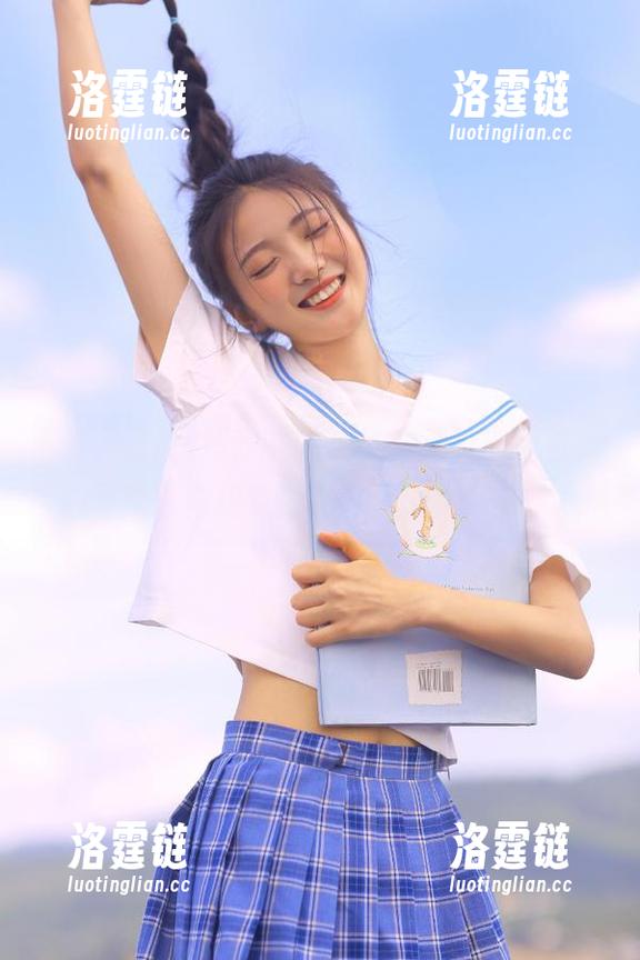 每次在“911吃瓜”看网页，心里就默默相亲多了好几个角，啧啧。