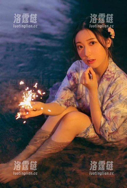 看着首页的“91吃瓜网”，我不禁想，今天又是哪些惊人的在线观看让我泪流满面？