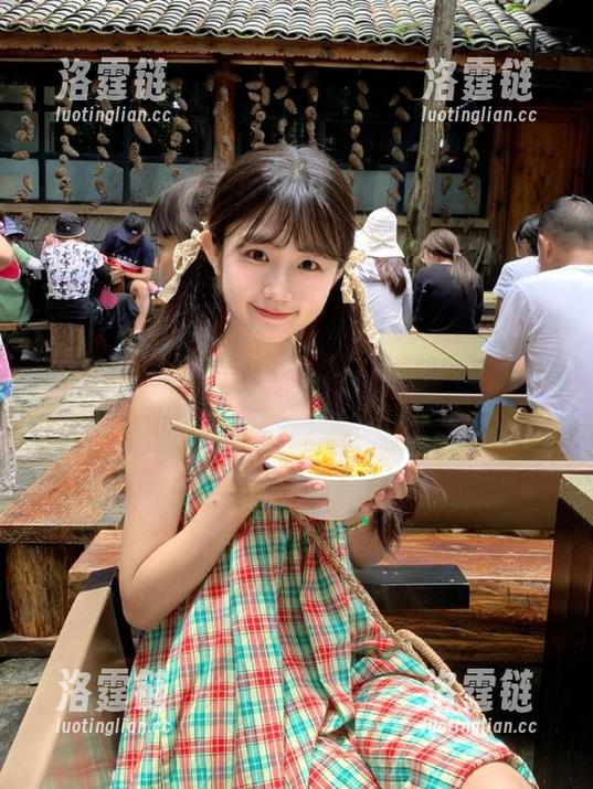 91吃瓜群众发布：果子不说话，但今天的嘴巴冒泡泡，大家加油！