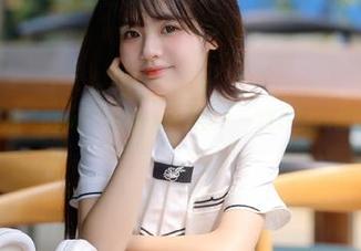 穿越“cgw”app的亲友圈——也许彼此都没那么美好