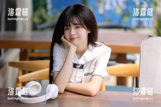 穿越“cgw”app的亲友圈——也许彼此都没那么美好