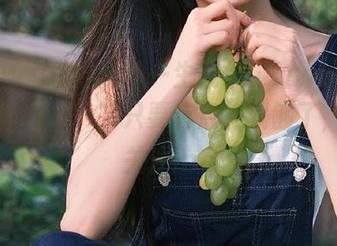 我的一生就像“www.黑料不打烊.top”，只要有点料就够了，永久关注ing