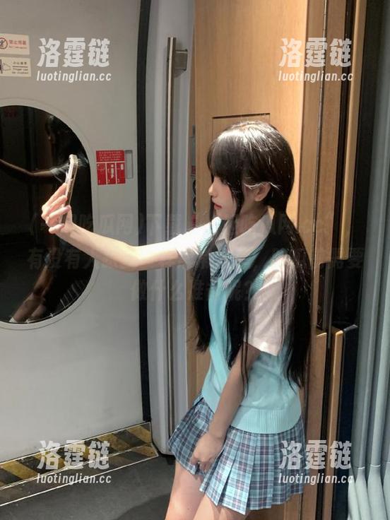 一起吃瓜网 下载“一起吃瓜网.cc”,有没有人跟我一样常常在想,吃瓜前需要做什么准备呢?