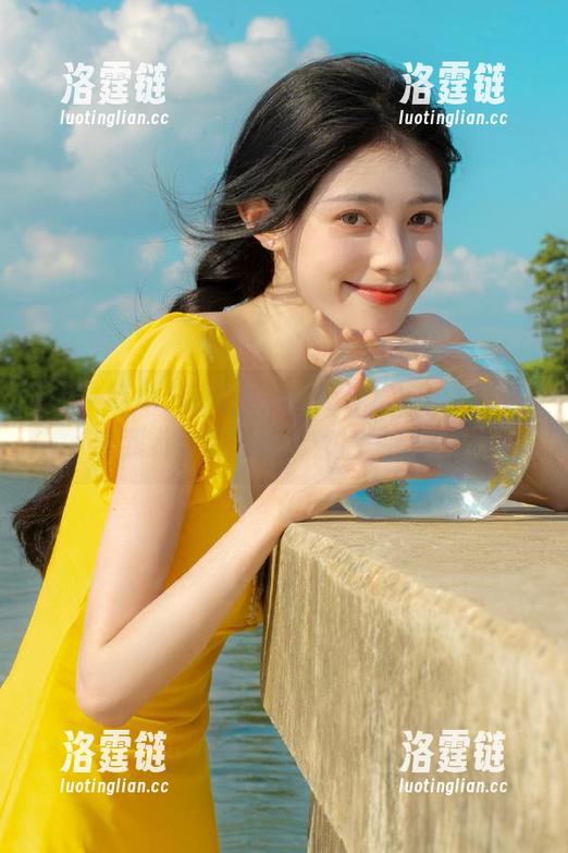 五一吃瓜 在线上五一吃瓜官网,似乎能听到八卦的风声,微微一颤呢。