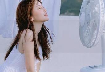 再不下载‘五一吃瓜’你就OUT了，今日的热门大瓜你一定想知道！