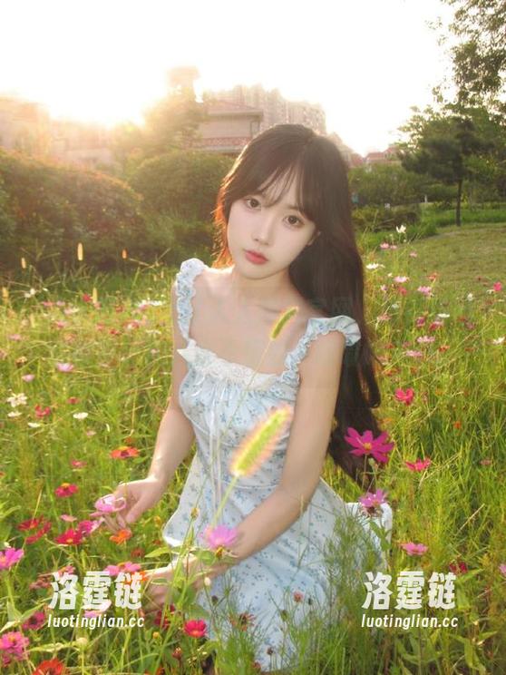 上了人人黑料官网，感觉自己就像家里的八卦小蜜蜂，嗡嗡响不停。