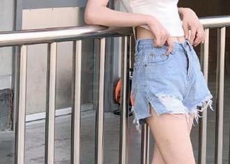 免费吃瓜网站：观看八卦狂潮，感觉自己也成了评论员