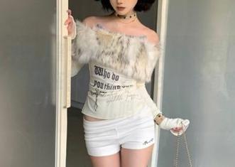 察觉到吃瓜天堂的传送门要开了，心里就在默默盘算：今天会有啥新鲜事儿吗？