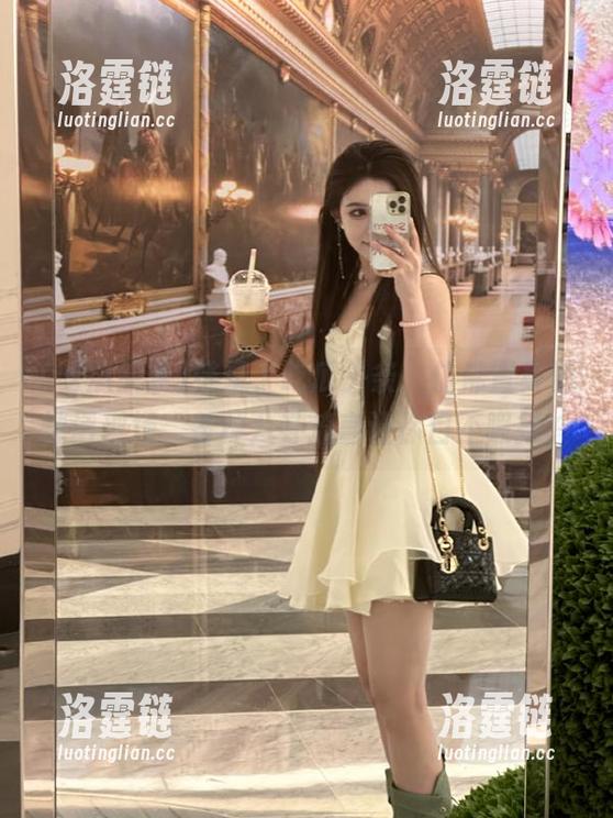 登录了吃瓜头条，仿佛置身悄悄话现场，各种八卦流言让你目不暇接。