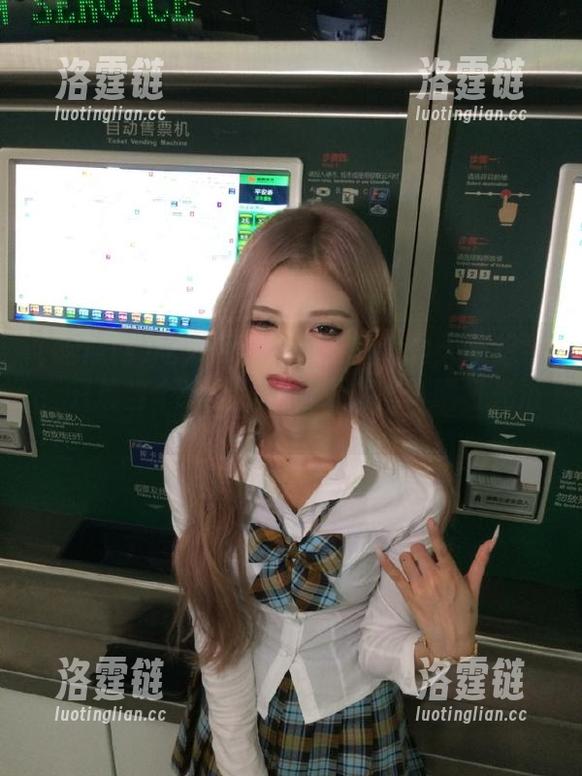 吃瓜网朝阳苹果版：今天不想学，只想当个追星群众，顺便升个晒日光浴。