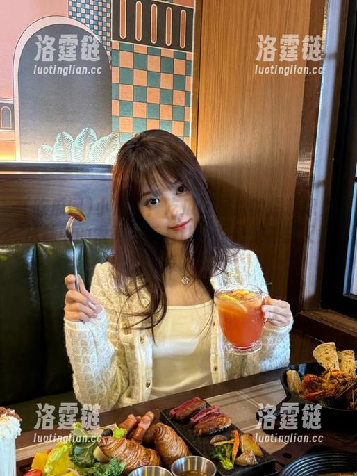 小心啊！吃瓜网网址的爆料像是丛林中的雷声，听着让人毛骨悚然却又好奇。