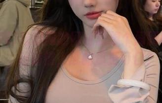 吃瓜网的网址就像个闹腾的市集，锵锵锵，谁的瓜更可口？