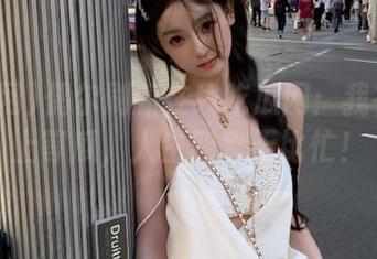 偶尔刷新在线吃瓜网：我在网页上等瓜，人生四季无比忙！