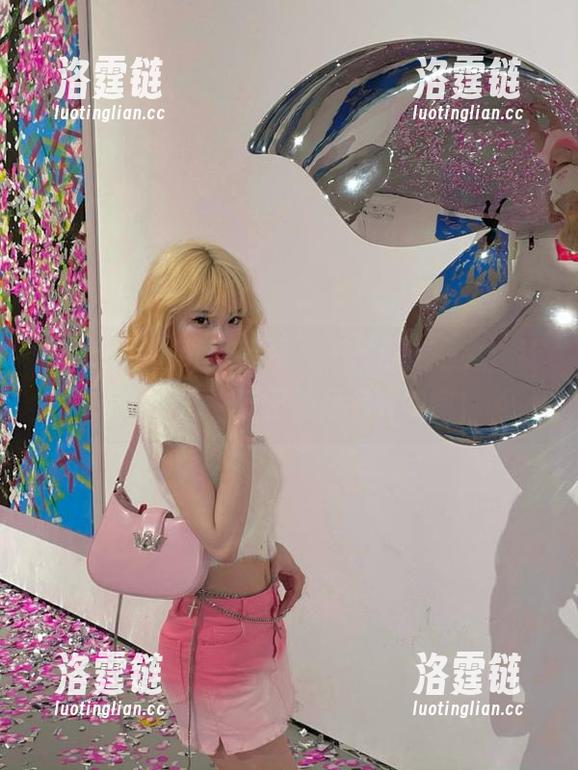 下载吃瓜网，一“瓜”在手，让你吃个够，反正都是免费的嘛！