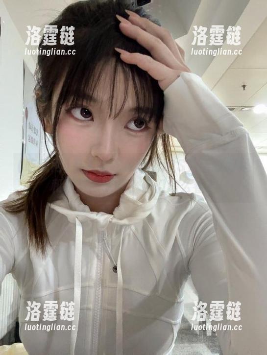 吃瓜网 有人说吃瓜网的iOS更新时间是和朝阳同时的?你们怎么看?