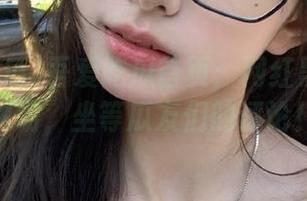 吾爱吃瓜首页：网红黑料翻车现场，坐等瓜友们的评论！