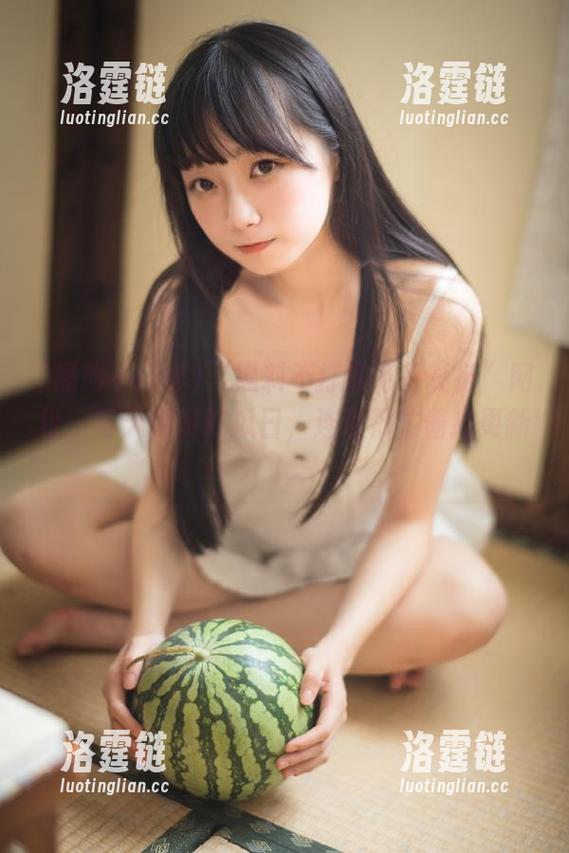 “黑料不打烊万里长征”网址：每天都是吃瓜日，连瓜都忙着推更新！