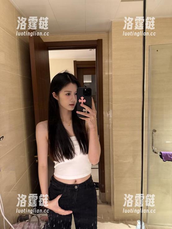 “黑料在线”APP，谁能拒绝一手抓住的纷乱故事呢？