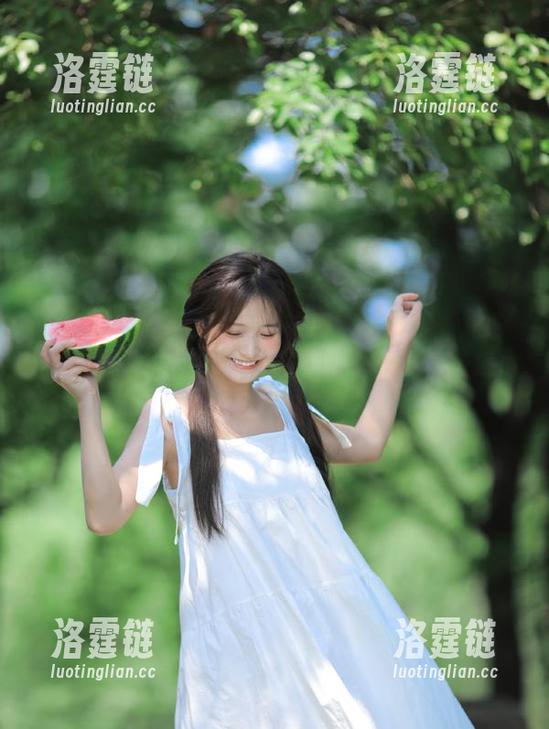 “黑料正能量hl”链接：让八卦迎来新高度，没想到瓜也有正能量的一天？