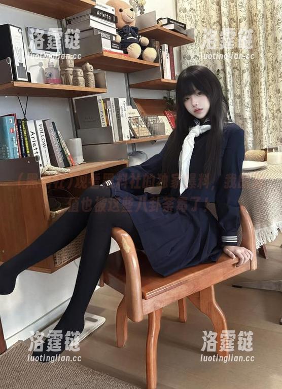 观看黑料社的独家爆料，我的颜值也被这些八卦荼毒了！