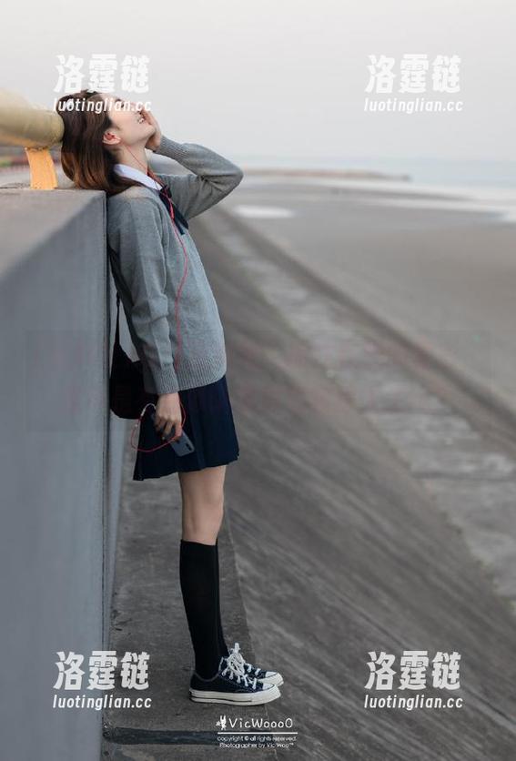 在“黑料社”抓住在线的精彩，是不是有点像隔着屏幕窥探人生呢？