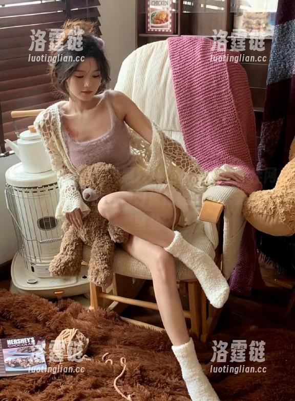 听见黑料网站有新的视频挂网曝门，一刹那觉得好像打破了什么无形的壁垒