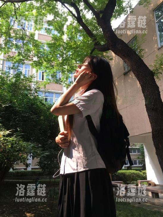 黑料老司机发布新鲜事，我根本停不下来玩手机！